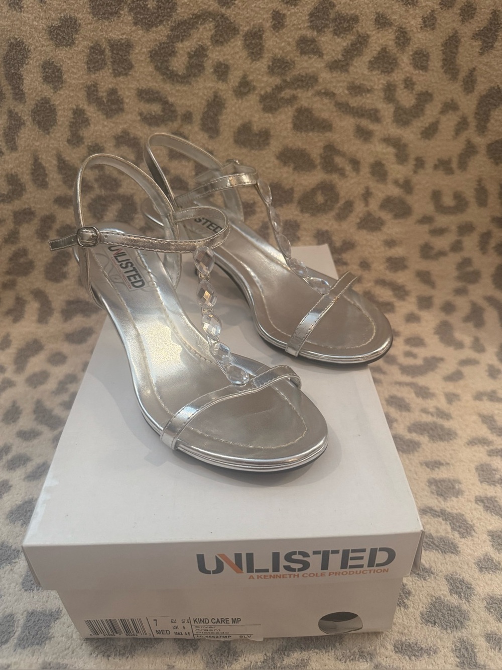 Unlisted Kenneth Cole Kind Care Silver Crystal Kitten Heel Sandals 7 w/Box